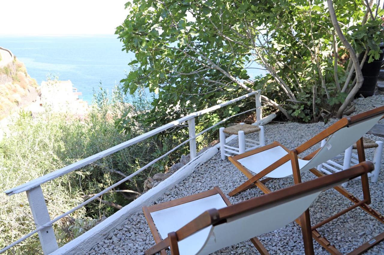 Casa Vacanze Lorenzo Villa Malfa  Exteriör bild